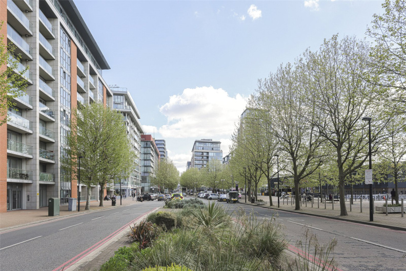 1 bedroom apartments/flats to sale in Seagull Lane, Royal Victoria Dock-image 3
