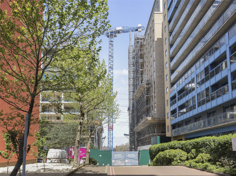 1 bedroom apartments/flats to sale in Seagull Lane, Royal Victoria Dock-image 9