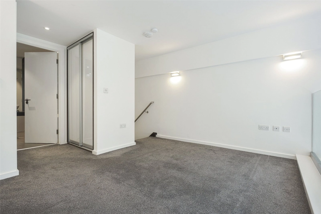 1 bedroom apartments/flats for sale in Drummond Way, Highbury & Islington - N1 view 12