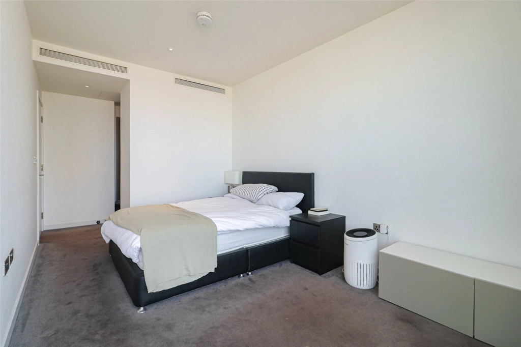 1 bedroom apartments/flats for sale in Biscayne Avenue, Canary Wharf - E14 view 16