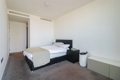 Biscayne Avenue, Canary Wharf - E14 view 16