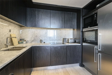 Biscayne Avenue, Canary Wharf - E14 view 13