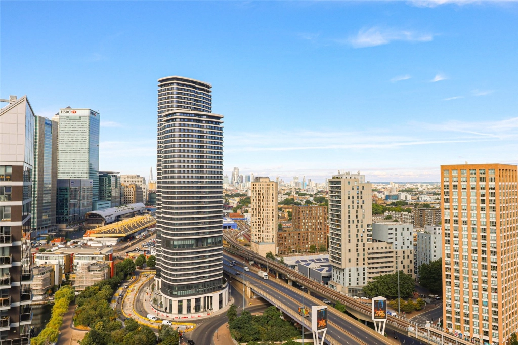 1 bedroom apartments/flats for sale in Biscayne Avenue, Canary Wharf - E14 view 19