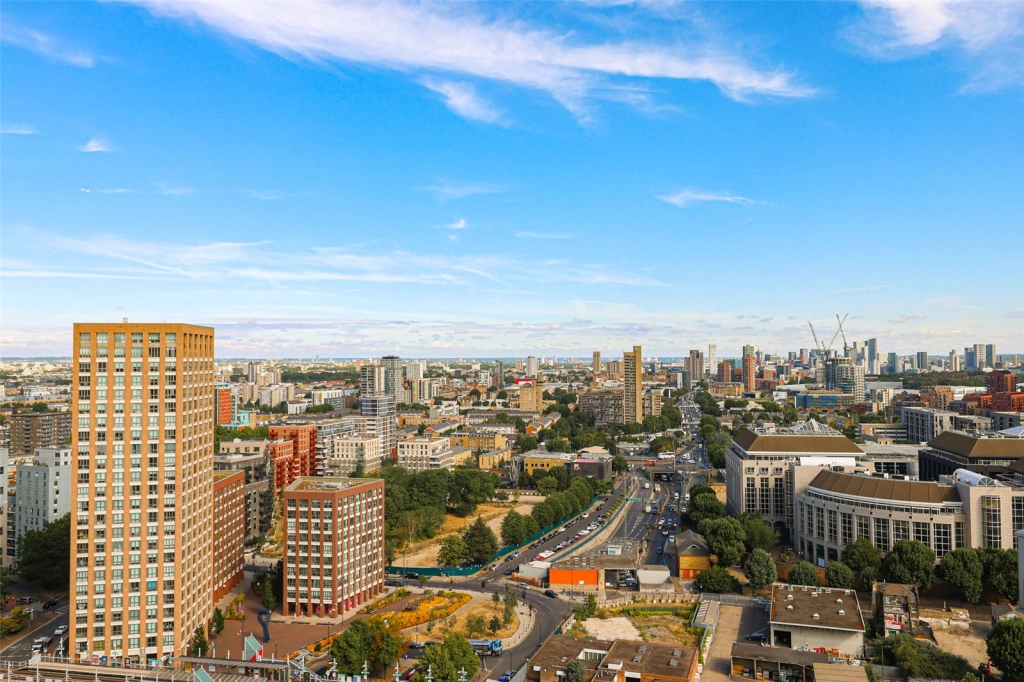 1 bedroom apartments/flats for sale in Biscayne Avenue, Canary Wharf - E14 view 21