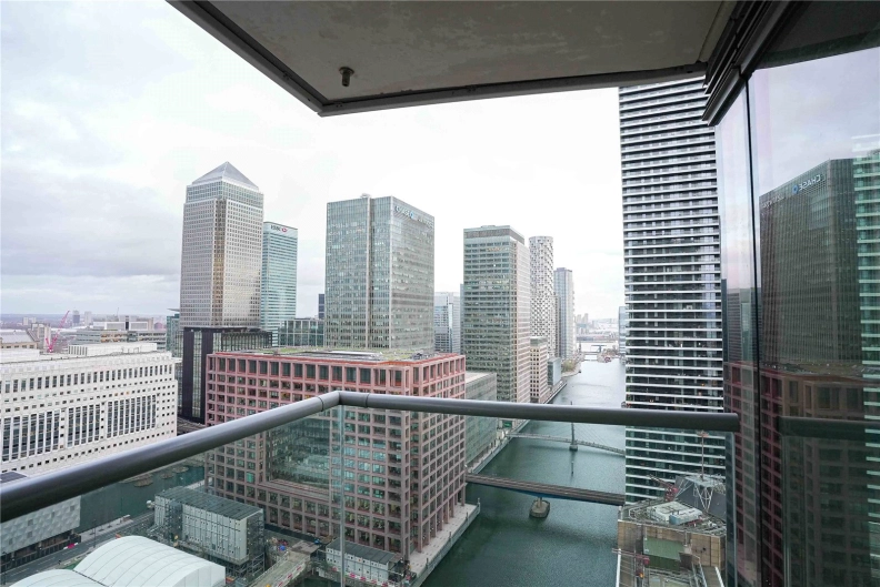 2 bedrooms apartments/flats for sale in Marsh Wall, London - E14 view 2