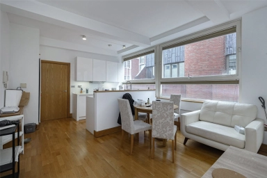 Greystoke Place, Holborn - EC4A view 2