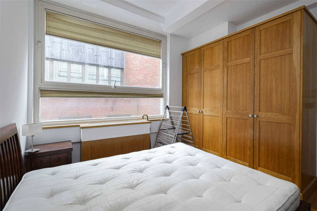 1 bedroom apartments/flats for sale in Greystoke Place, Holborn - EC4A view 6