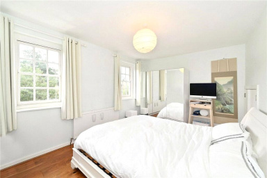 Manchester Grove, London - E14 view 3