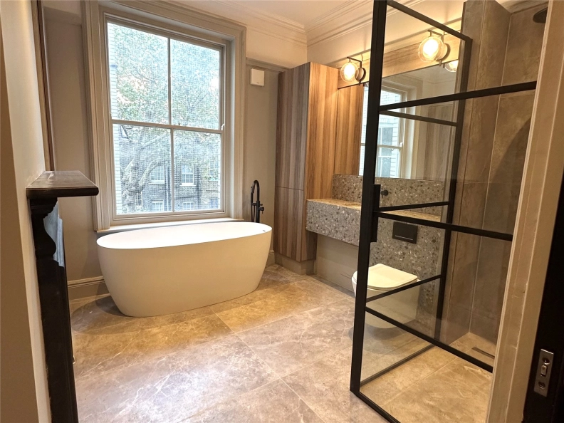 2 bedrooms apartments/flats for sale in Southampton Row, London - WC1B view 4