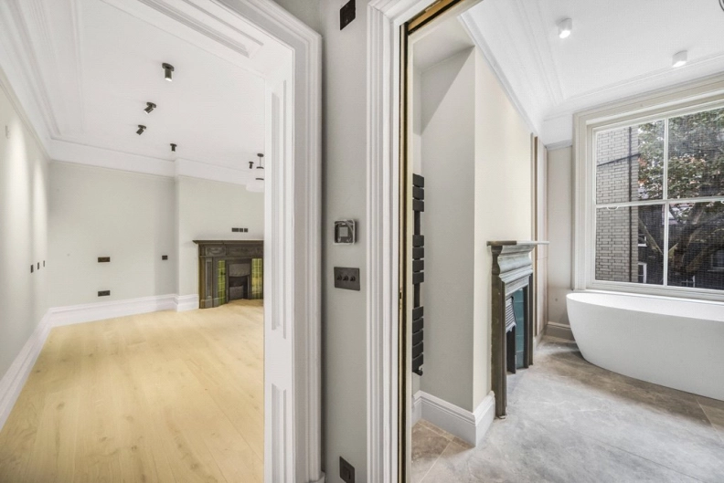2 bedrooms apartments/flats for sale in Southampton Row, London - WC1B view 18