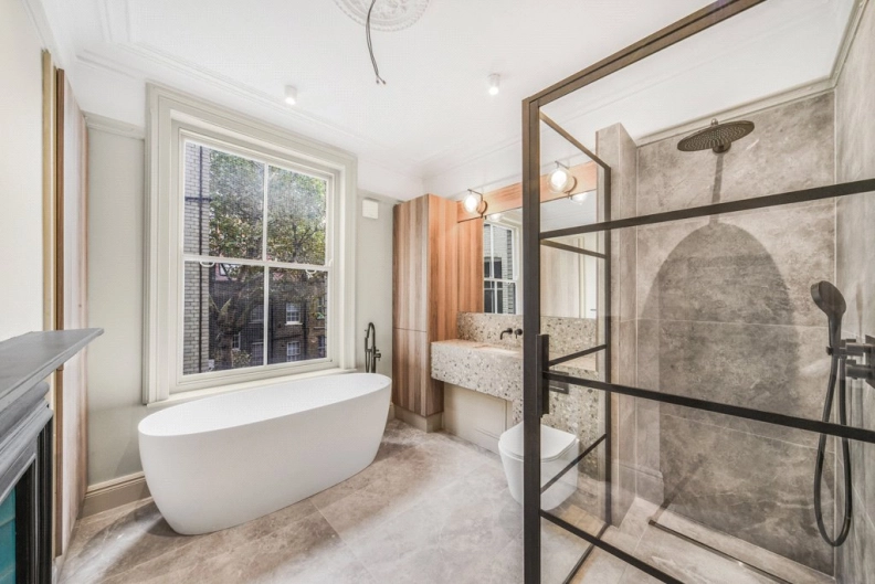 2 bedrooms apartments/flats for sale in Southampton Row, London - WC1B view 17