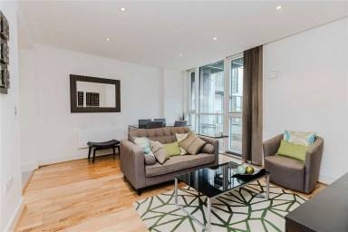 Hooper Street, Whitechapel - E1 view 10