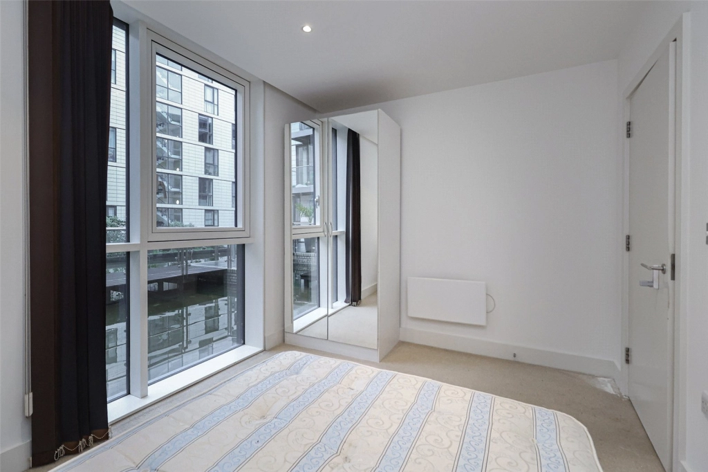 2 bedrooms apartments/flats for sale in Hooper Street, Whitechapel - E1 view 23