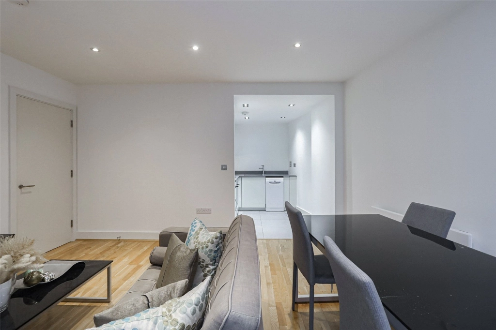 2 bedrooms apartments/flats for sale in Hooper Street, Whitechapel - E1 view 15
