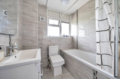 Capworth Street, Leyton - E10 view 4