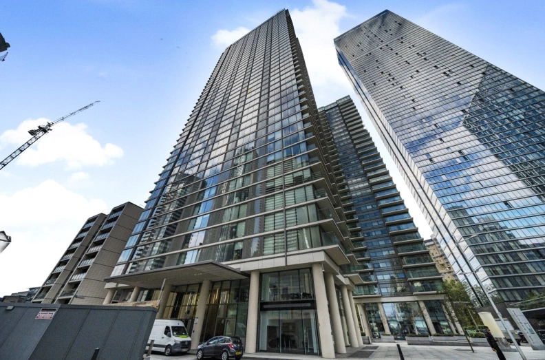 1 bedroom apartments/flats to sale in Marsh Wall, Canary Wharf-image 1