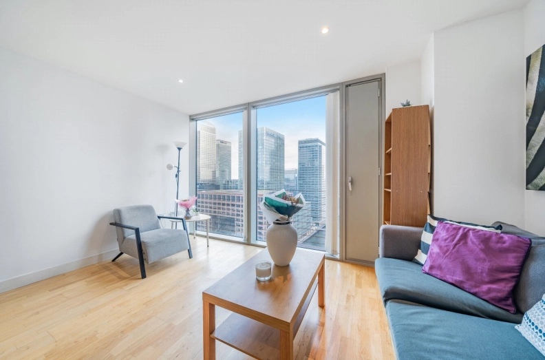 1 bedroom apartments/flats to sale in Marsh Wall, Canary Wharf-image 9