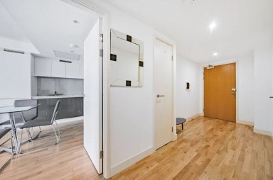 Marsh Wall, Canary Wharf - E14 view 10