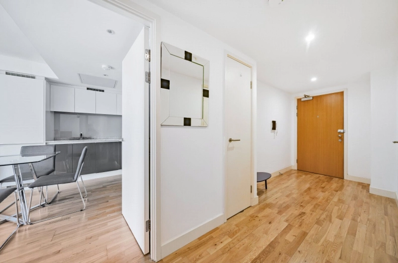 1 bedroom apartments/flats to sale in Marsh Wall, Canary Wharf-image 10