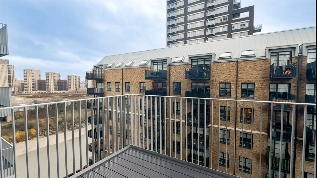1 bedroom apartments/flats for sale in Goodluck Hope Walk, East India - E14 view 17