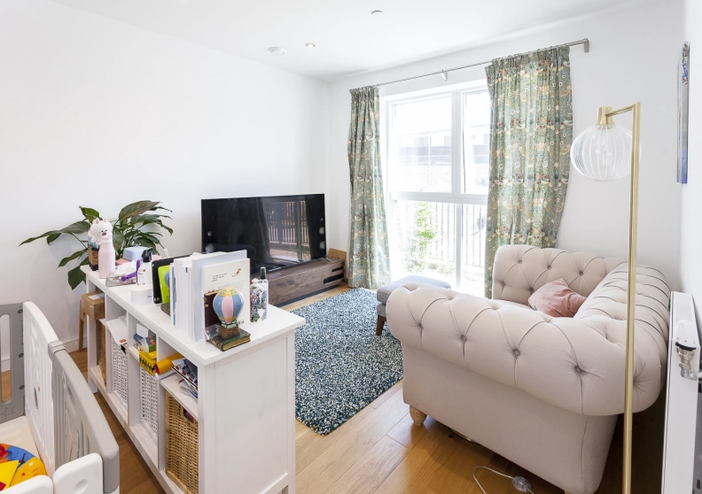 3 bedrooms apartments/flats to sale in Prospect Row, Stratford-image 1