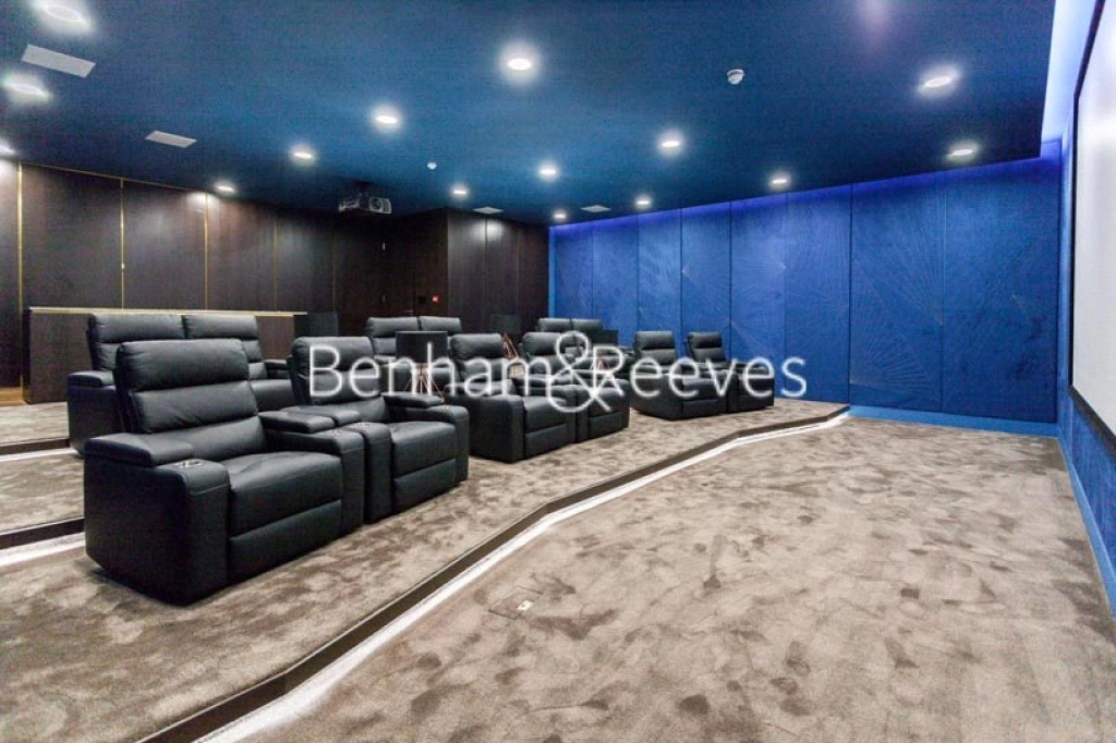 1 bedroom apartments/flats for sale in Emery Way, London - E1W view 9