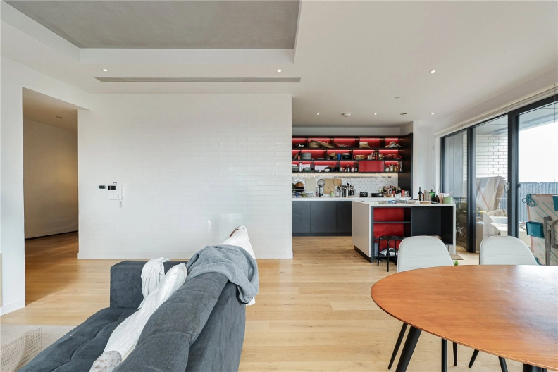 3 bedrooms apartments/flats to sale in City Island Way, Leamouth-image 2