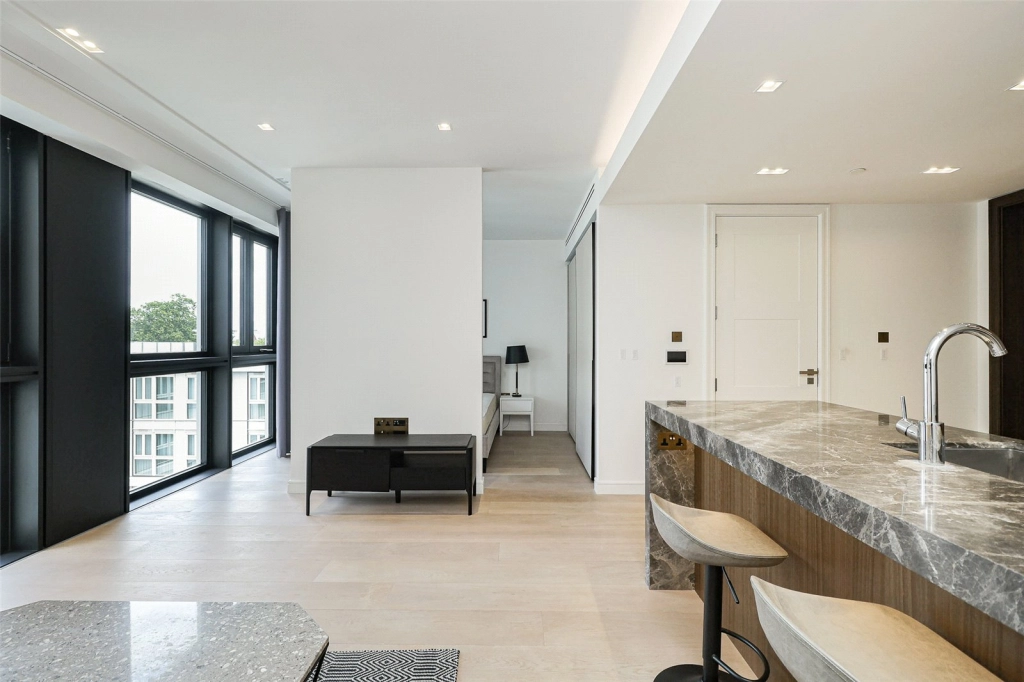 Studio apartments/flats for sale in Portugal Street, Temple - WC2A view 8