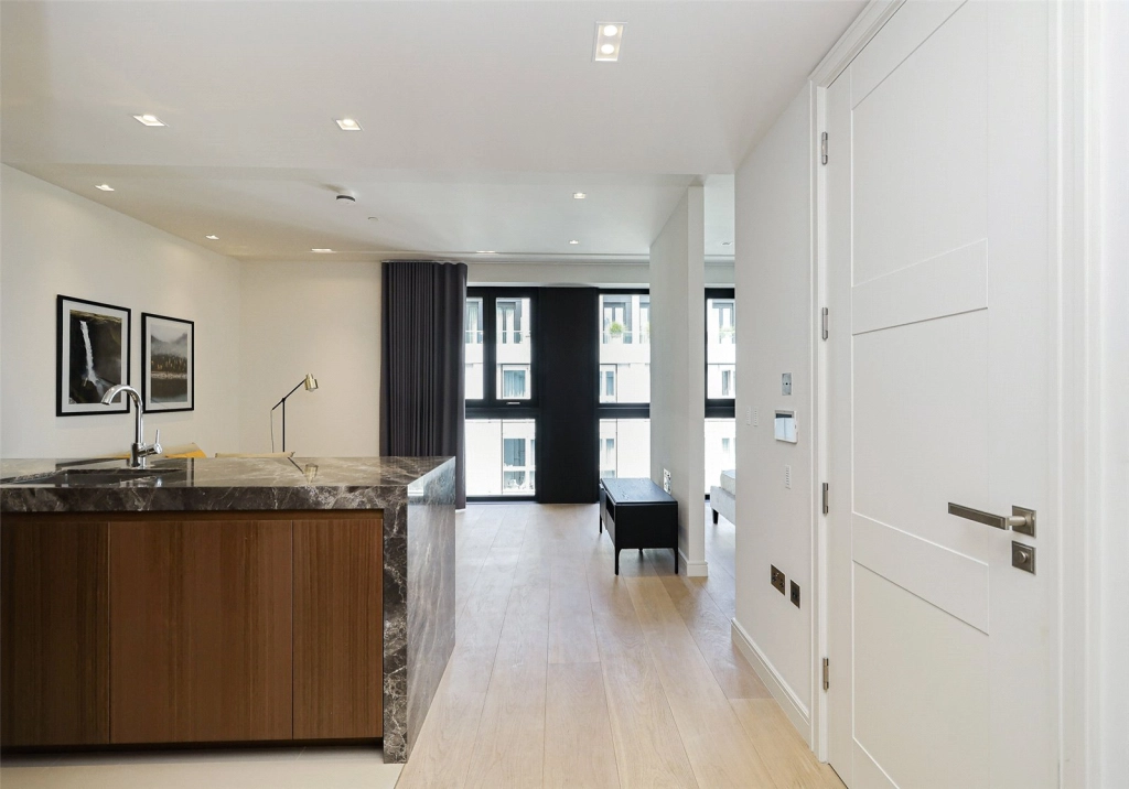 Studio apartments/flats for sale in Portugal Street, Temple - WC2A view 10