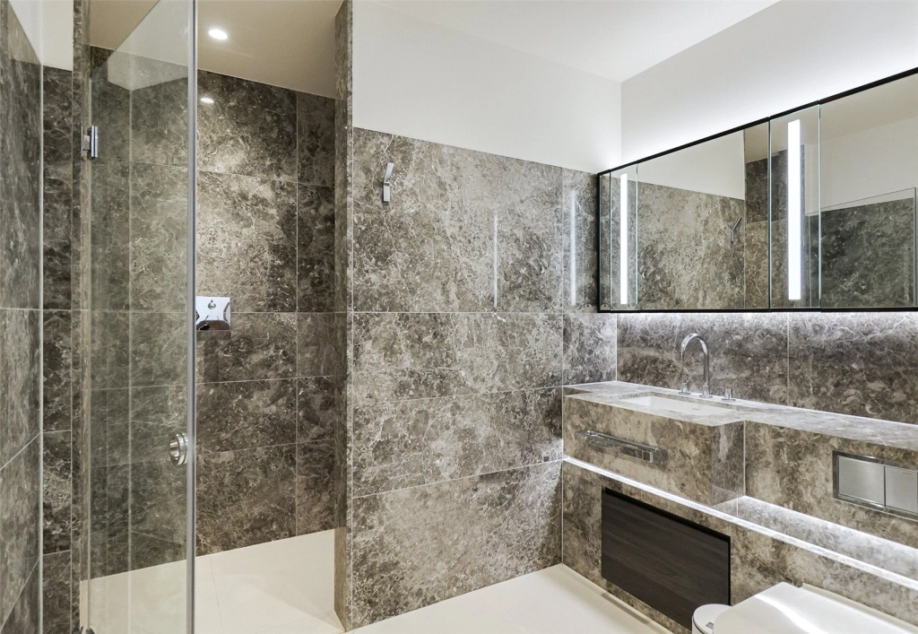 Studio apartments/flats for sale in Portugal Street, Temple - WC2A view 7