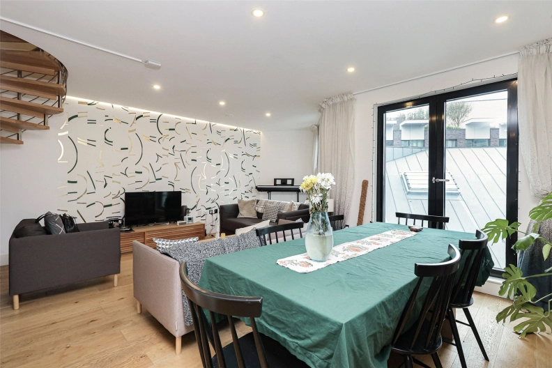 3 bedrooms apartments/flats to sale in Commercial Road, Whitechapel-image 12