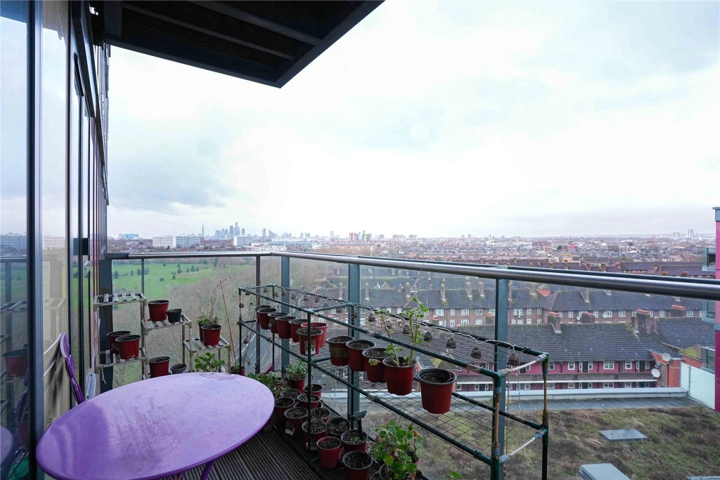 Studio apartments/flats for sale in Homerton Road, Homerton - E9 view 2