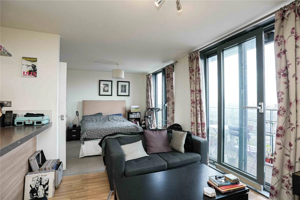 Studio apartments/flats for sale in Homerton Road, Homerton - E9 view 3