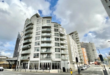 Prestons Road, Blackwall - E14 view 1