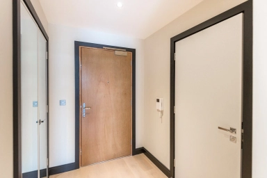 Lancaster Street, London - SE1 view 9