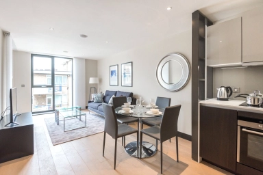 Lancaster Street, London - SE1 view 3