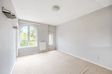 Waveney Close, Wapping - E1W view 8