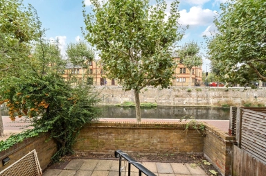 Waveney Close, Wapping - E1W view 2