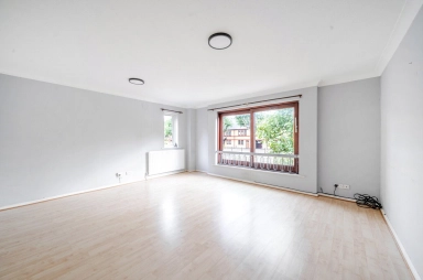 Waveney Close, Wapping - E1W view 7