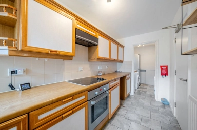 Waveney Close, Wapping - E1W view 13