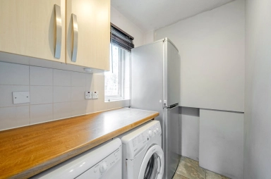 Waveney Close, Wapping - E1W view 14