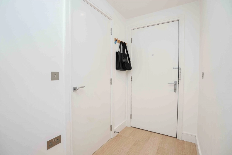 2 bedrooms apartments/flats for sale in Harbour Way, South Quay - E14 view 13
