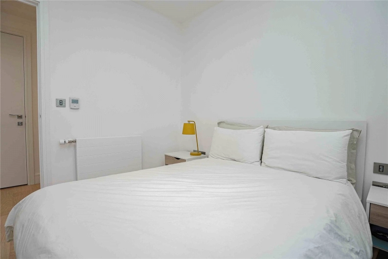 2 bedrooms apartments/flats for sale in Harbour Way, South Quay - E14 view 8