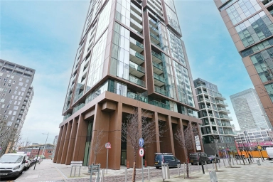 Harbour Way, South Quay - E14 view 1