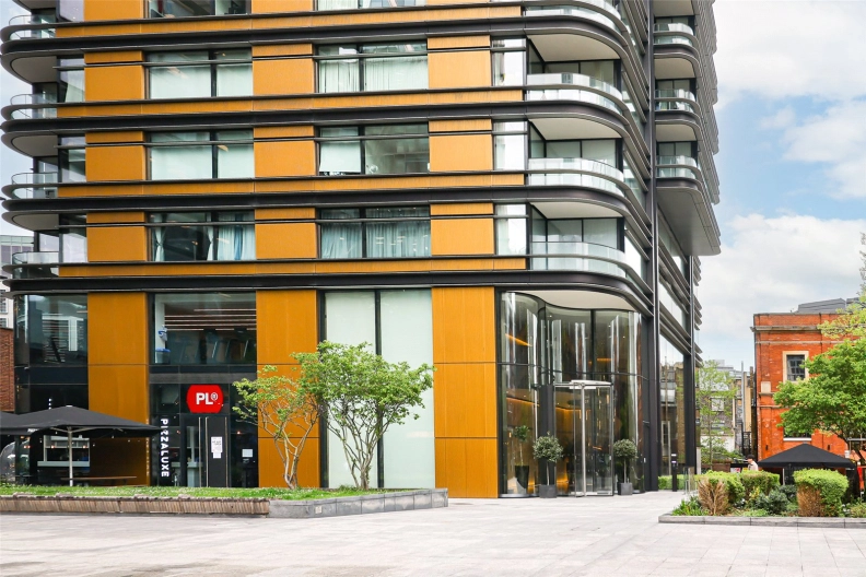 1 bedroom apartments/flats to sale in Shoreditch High Street, Shoreditch-image 1