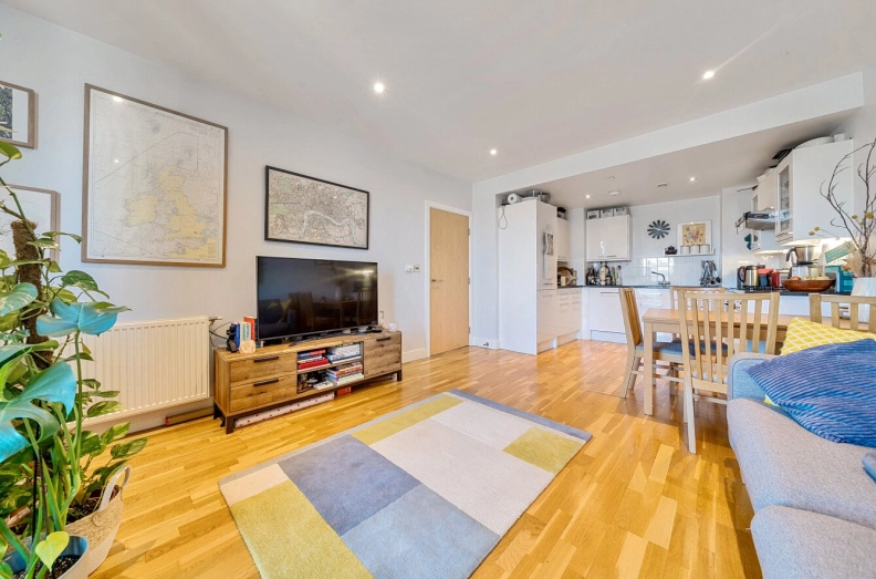 2 bedrooms apartments/flats to sale in Dominion Walk, Blackwall-image 10