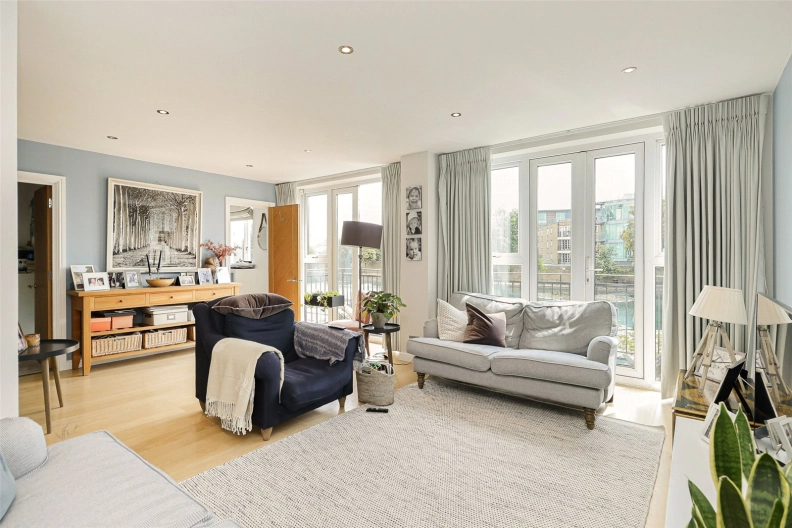 4 bedrooms houses to sale in Thomas More Street, Wapping-image 2