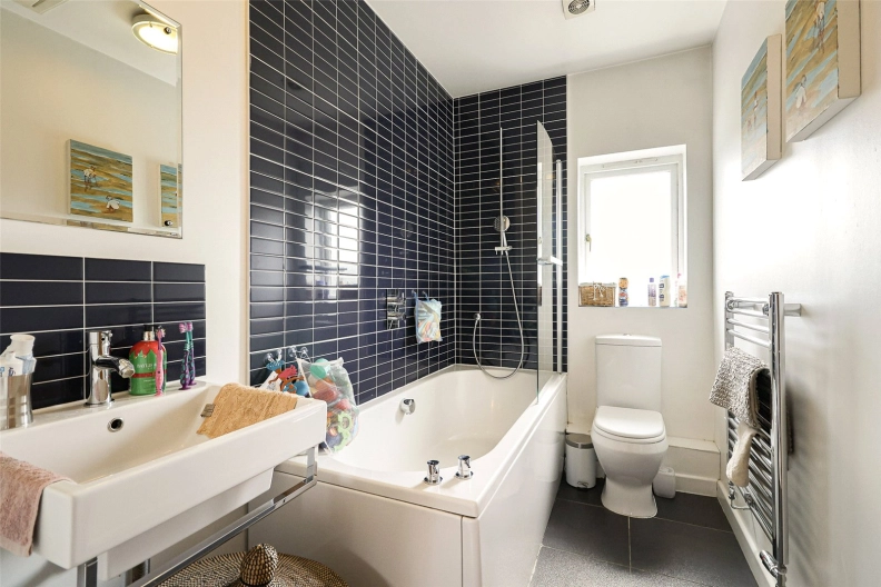 4 bedrooms houses to sale in Thomas More Street, Wapping-image 9
