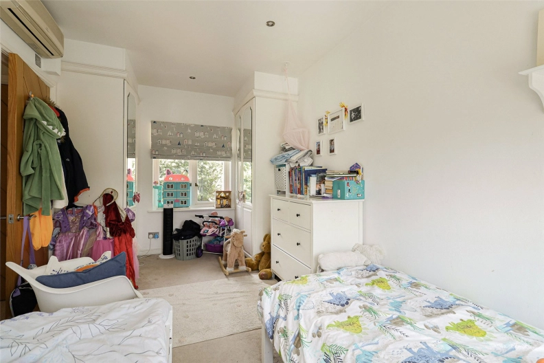 4 bedrooms houses to sale in Thomas More Street, Wapping-image 23