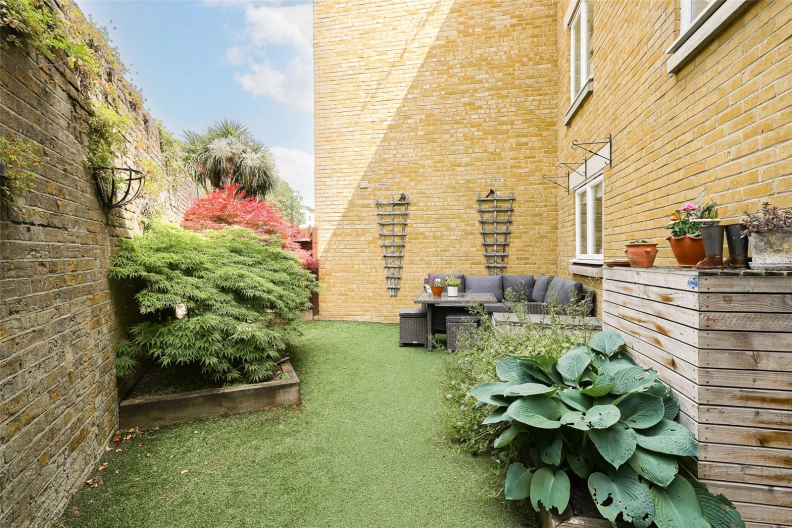 4 bedrooms houses to sale in Thomas More Street, Wapping-image 10